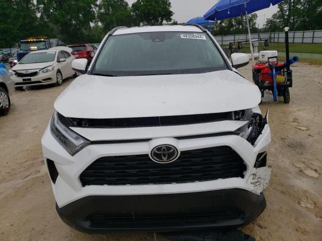 VIN 2T3W1RFV1NW225657 2022 Toyota RAV4, Xle no.5