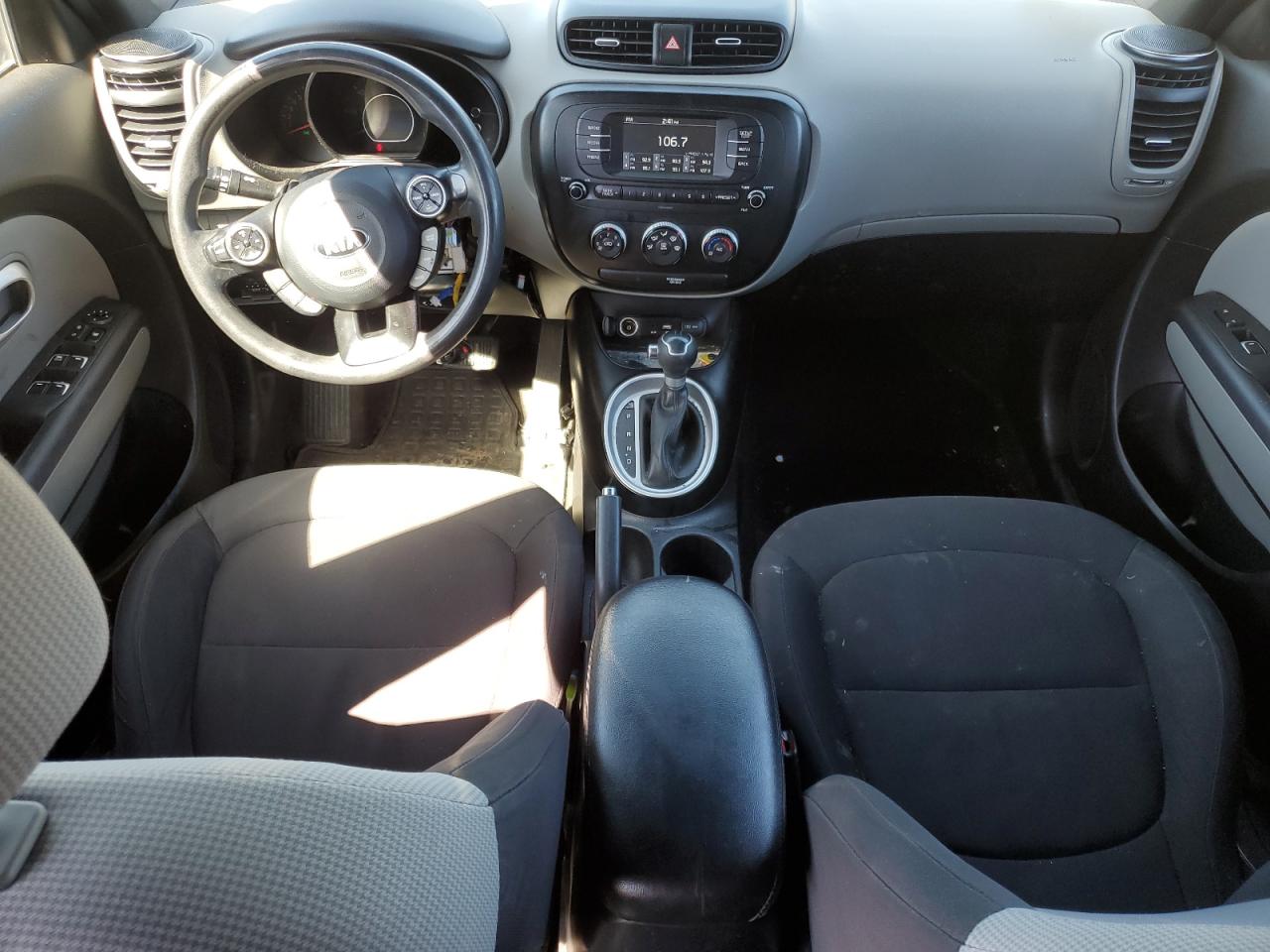 KNDJN2A20J7582417 2018 Kia Soul