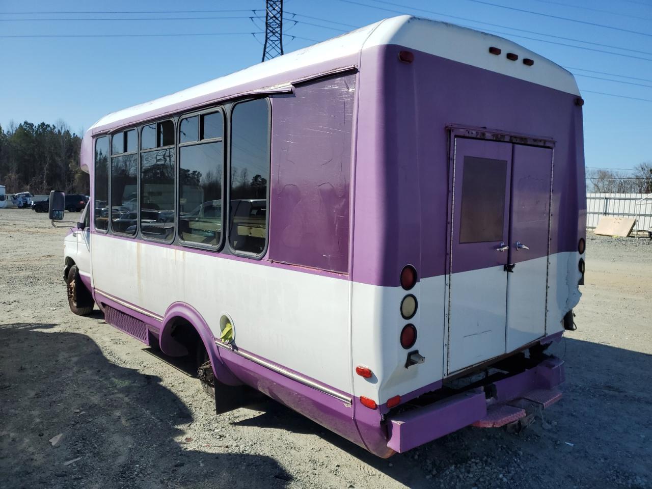 1FDXE45F12HA35506 2002 Ford Econoline E450 Super Duty Cutaway Van