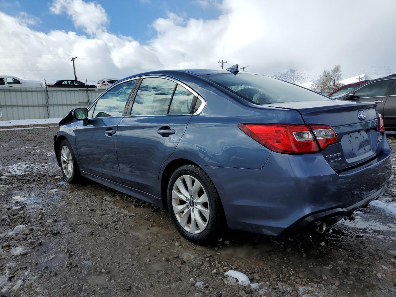 4S3BNAH68H3054388 2017 Subaru Legacy 2.5I Premium