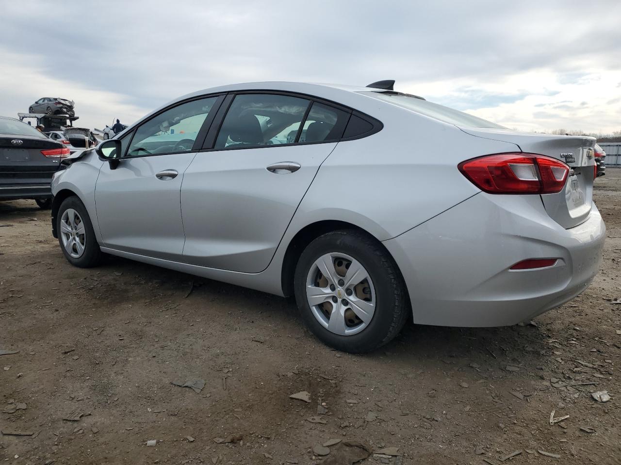 2017 Chevrolet Cruze Ls vin: 1G1BC5SM6H7280144