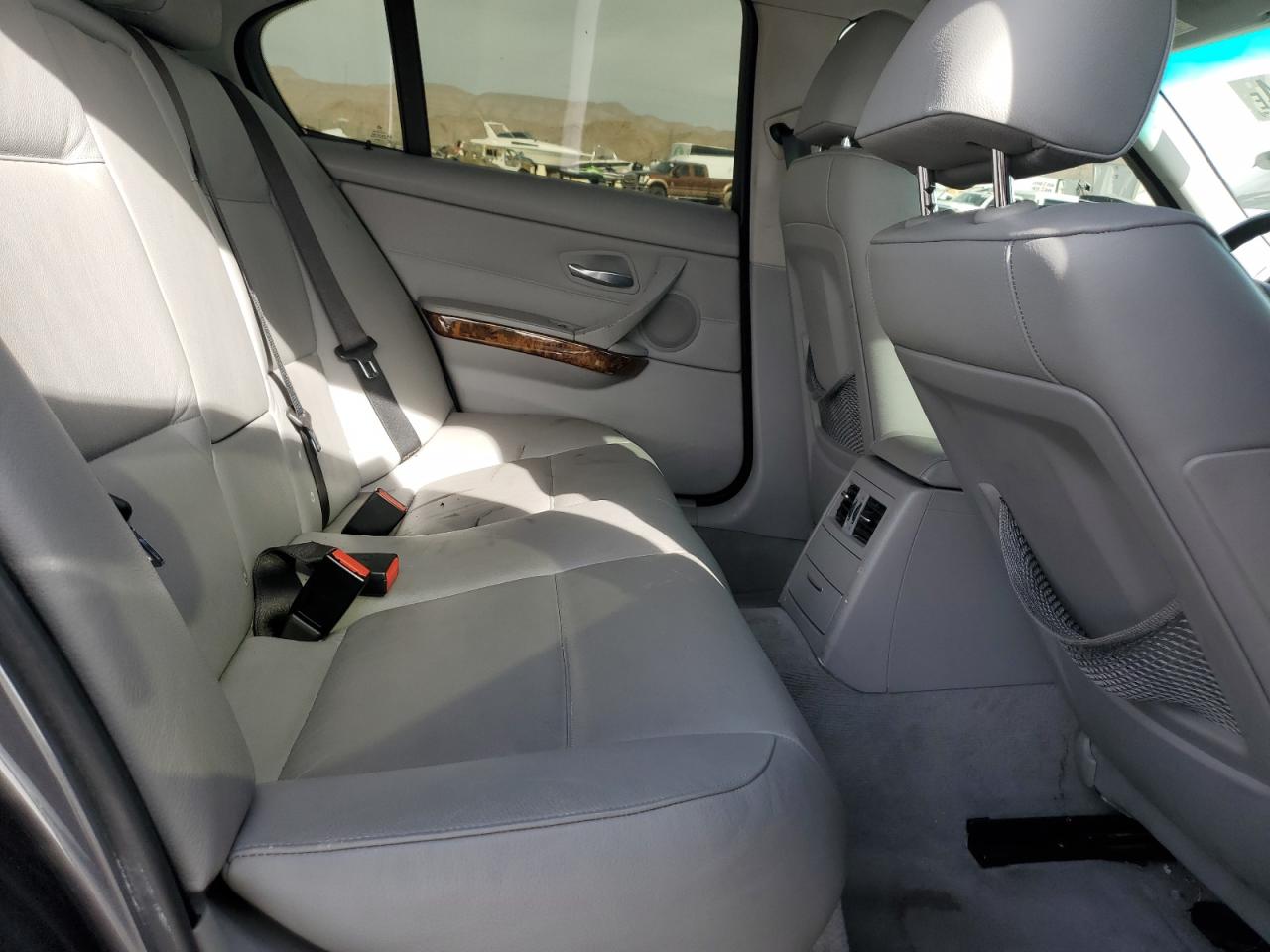 WBAVB33546KR80965 2006 BMW 330 I