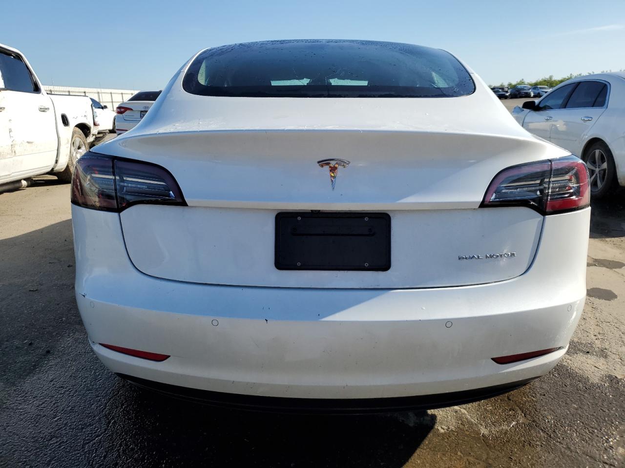 2022 Tesla Model 3 vin: 5YJ3E1EB9NF360021