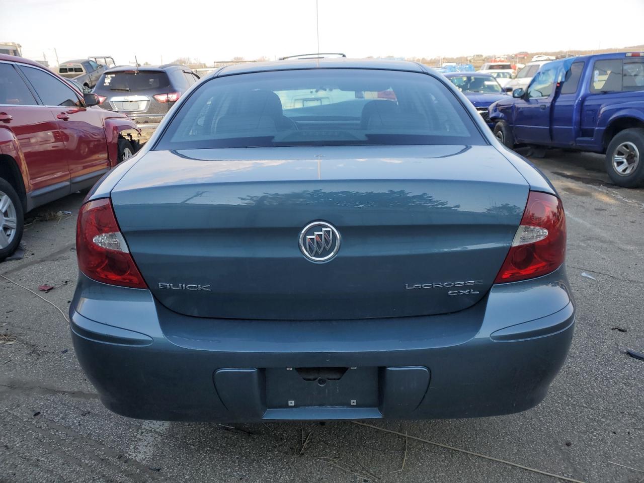 2G4WD552171104402 2007 Buick Lacrosse Cxl