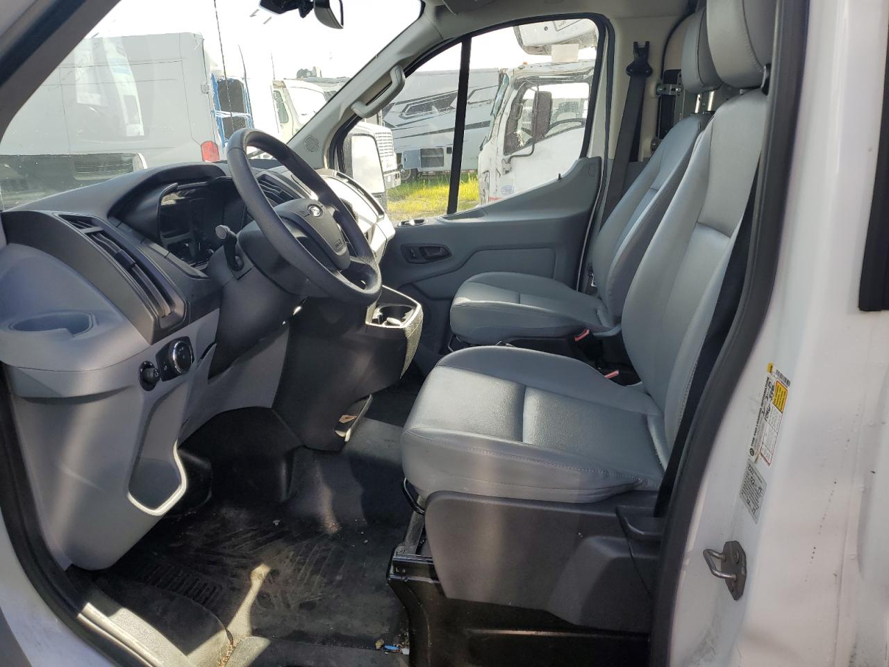 1FTYE1YM8HKA02645 2017 Ford Transit T-150