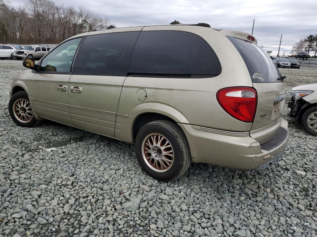 2C8GP64L25R222570 2005 Chrysler Town & Country Limited