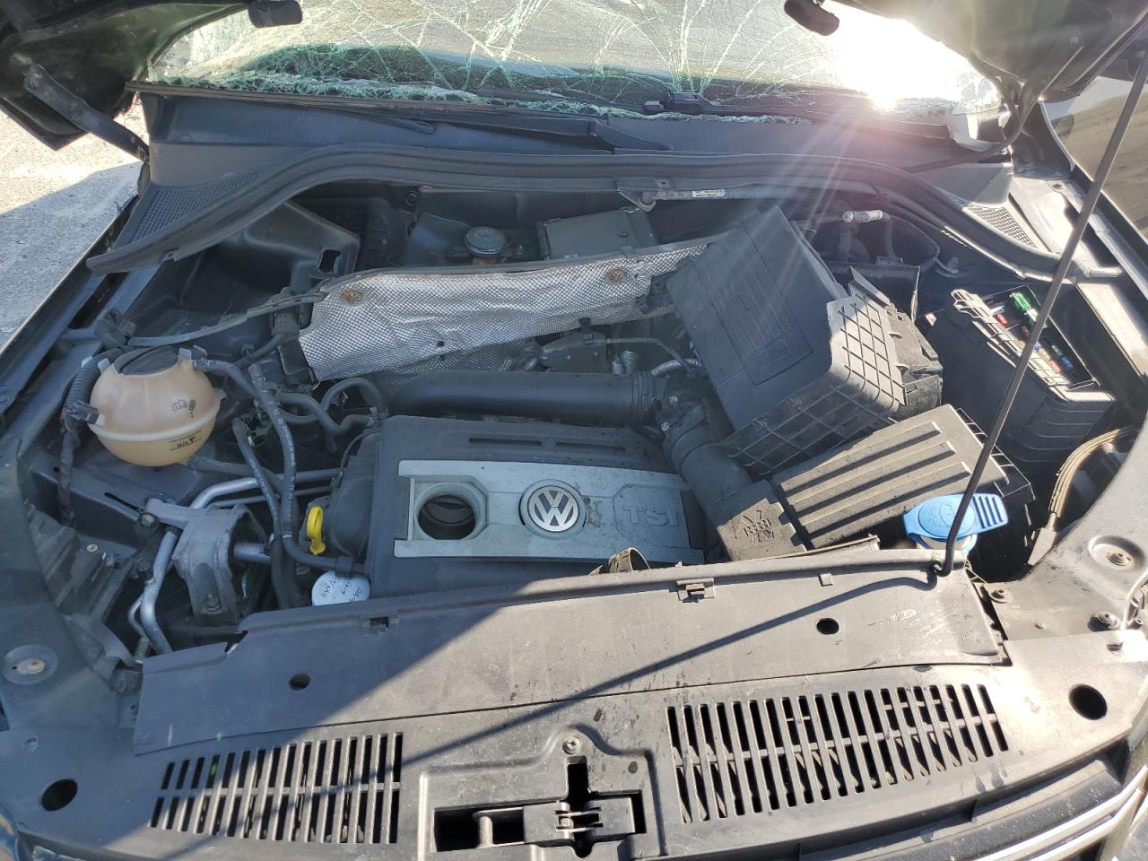 WVGBV7AX9GW014223 2016 Volkswagen Tiguan S