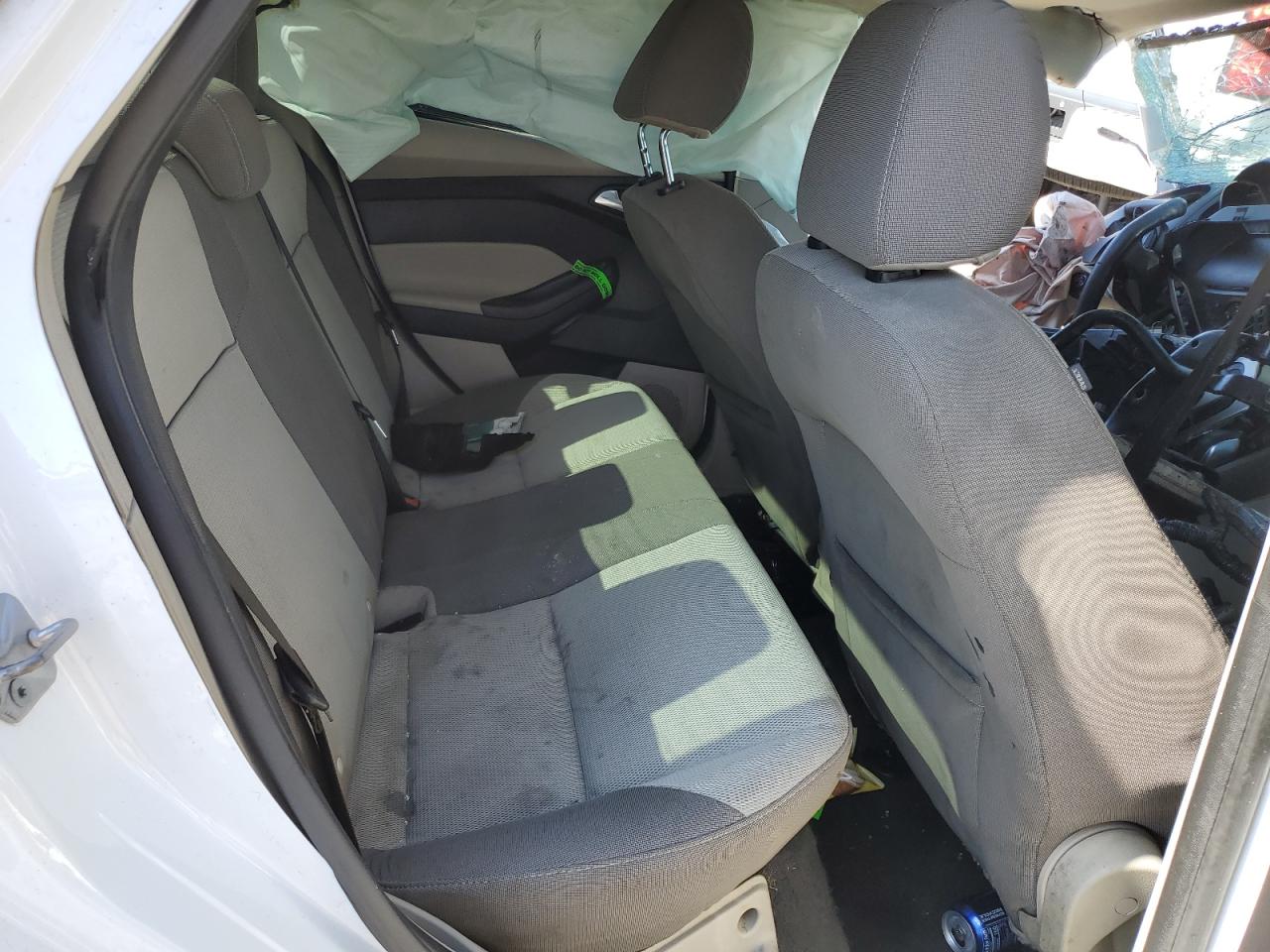 1FADP3F24EL393794 2014 Ford Focus Se