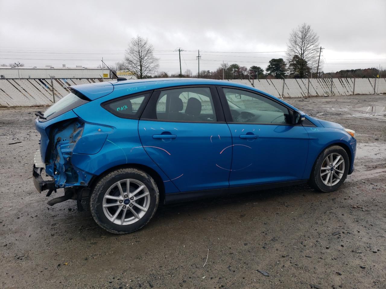 1FADP3K2XFL228596 2015 Ford Focus Se