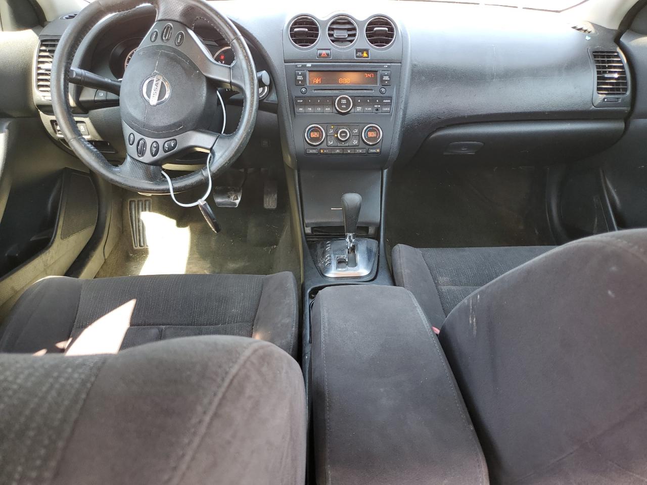 5YFEPMAEXMP257164 2021 Toyota Corolla Le