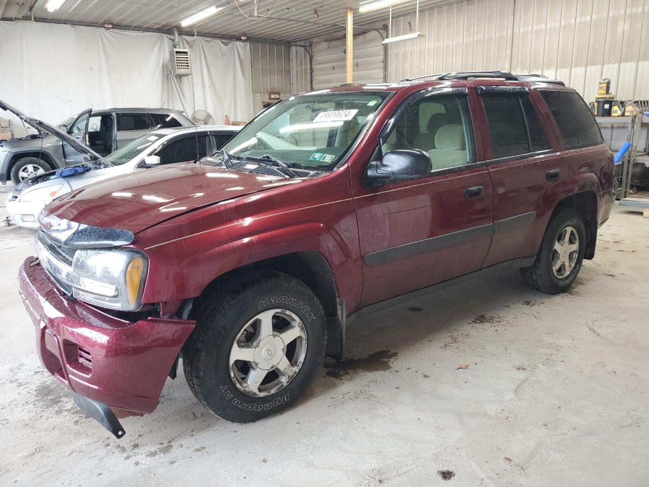 1GNDT13SX52185107 2005 Chevrolet Trailblazer Ls