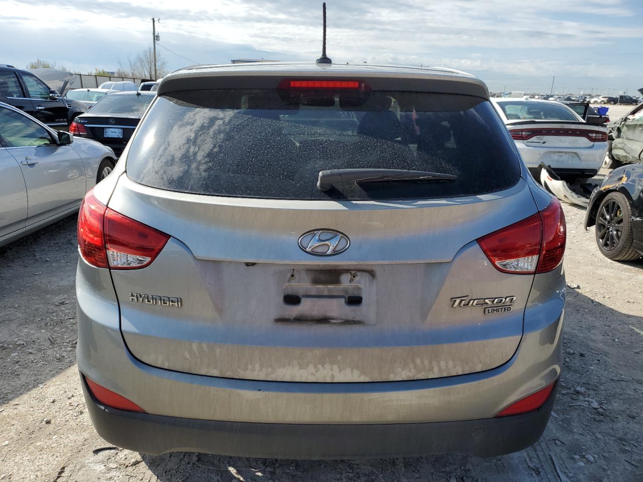 KM8JU3AC5CU489796 2012 Hyundai Tucson Gls