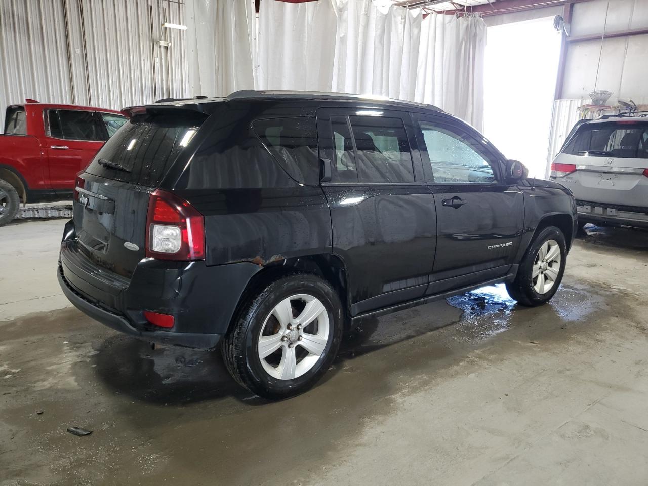 2014 Jeep Compass Latitude vin: 1C4NJDEBXED647719