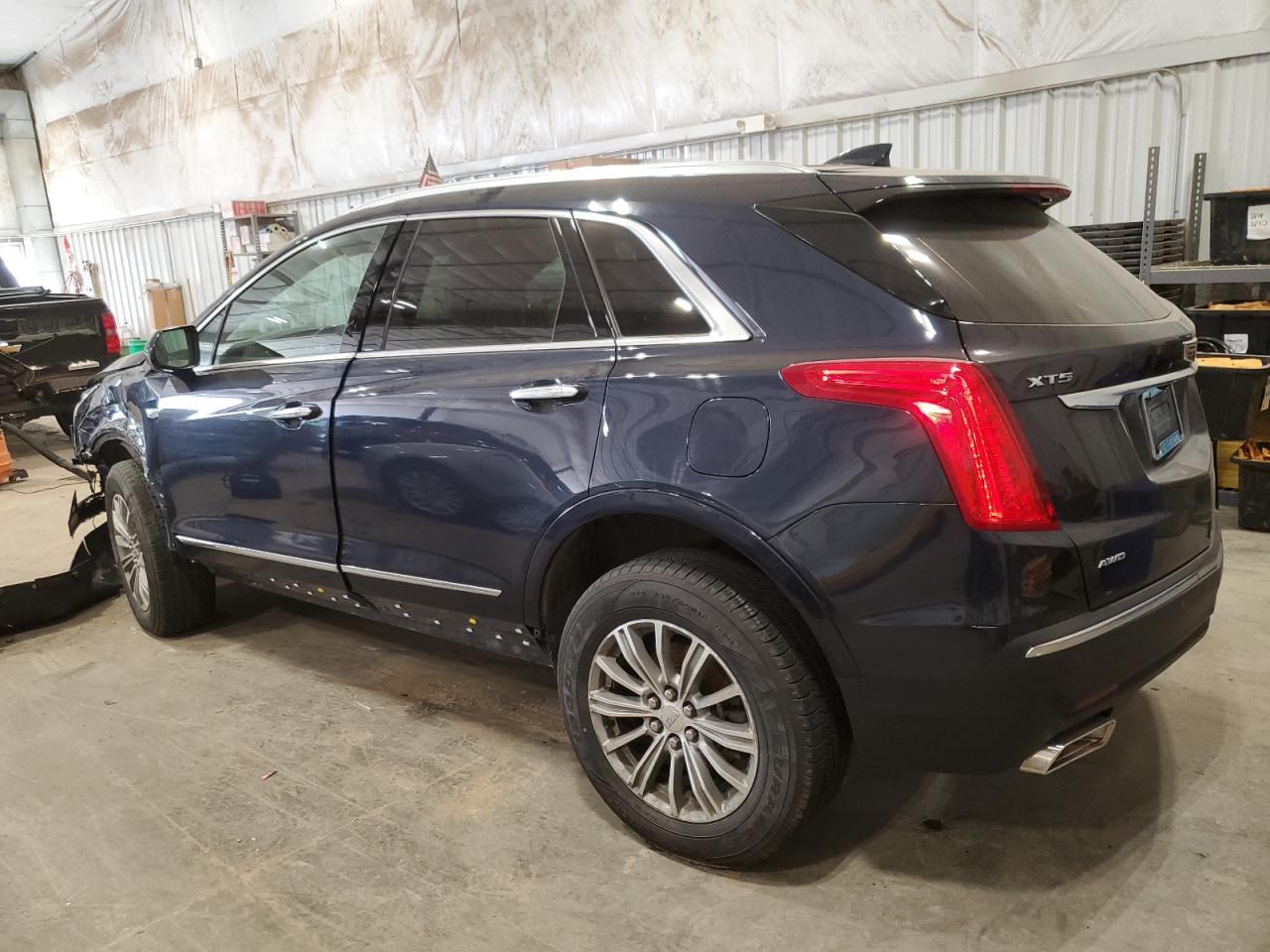 1GYKNDRS0HZ200786 2017 Cadillac Xt5 Luxury