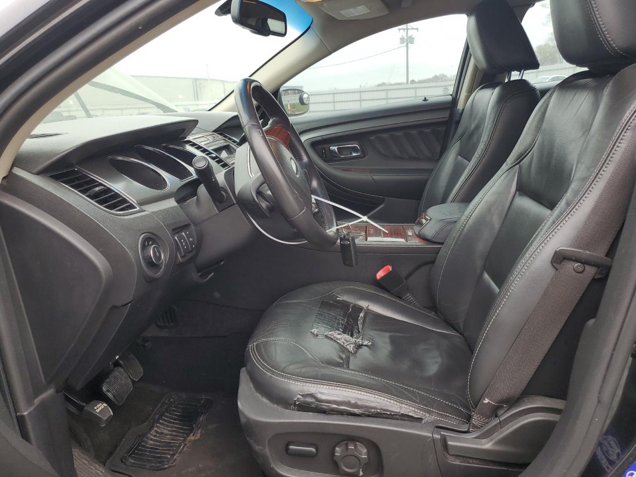 1FAHP2EW8AG144823 2010 Ford Taurus Sel