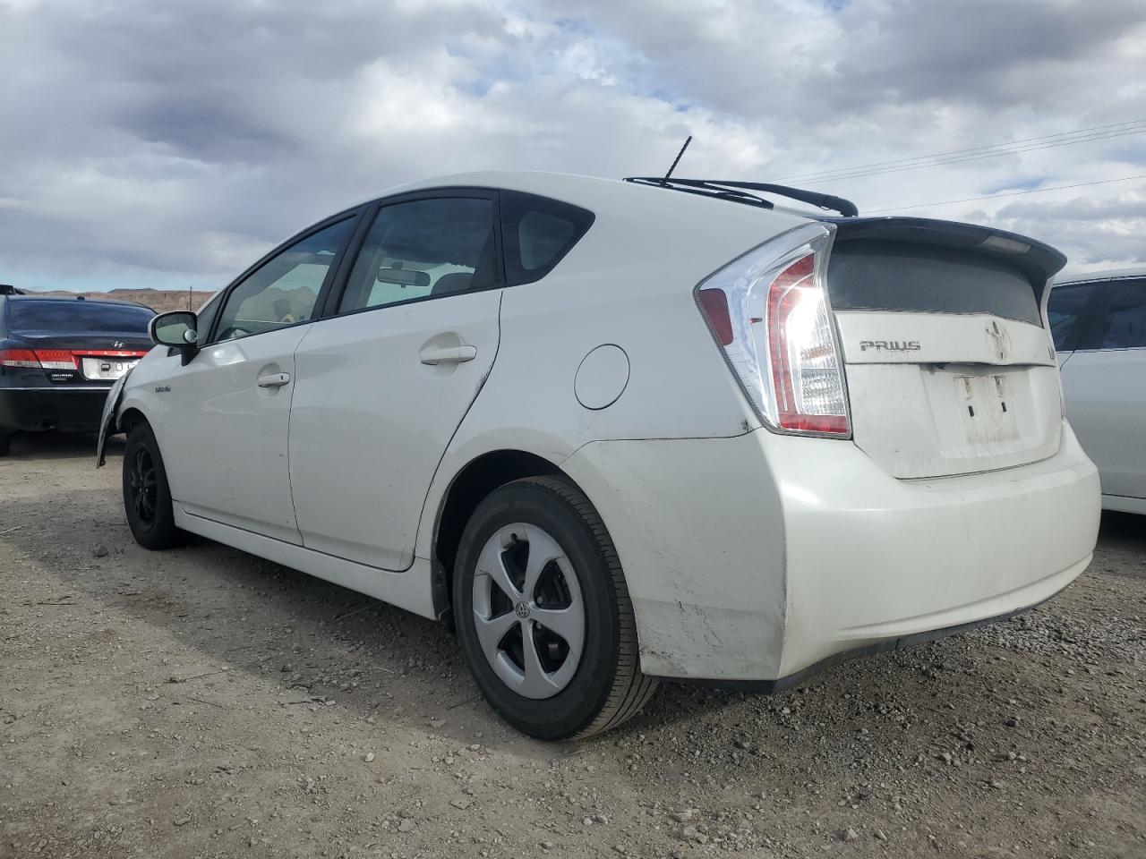 JTDKN3DU4F1945321 2015 Toyota Prius