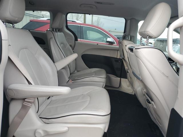 2018 CHRYSLER PACIFICA H - 2C4RC1N79JR126813