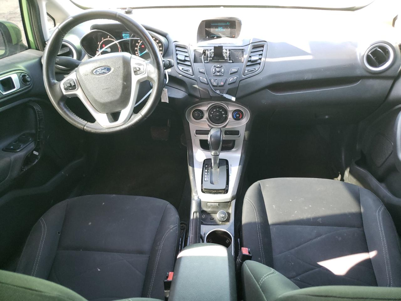 3FADP4EJ8FM121148 2015 Ford Fiesta Se