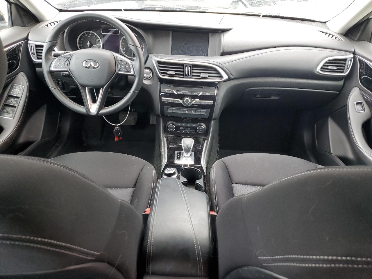 SJKCH5CP0KA008542 2019 Infiniti Qx30 Pure