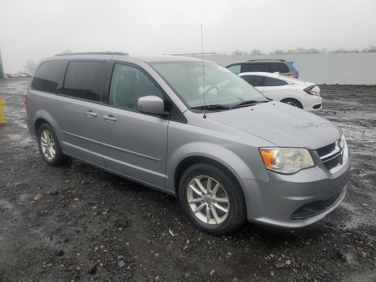 2C4RDGCG0DR739023 2013 Dodge Grand Caravan Sxt