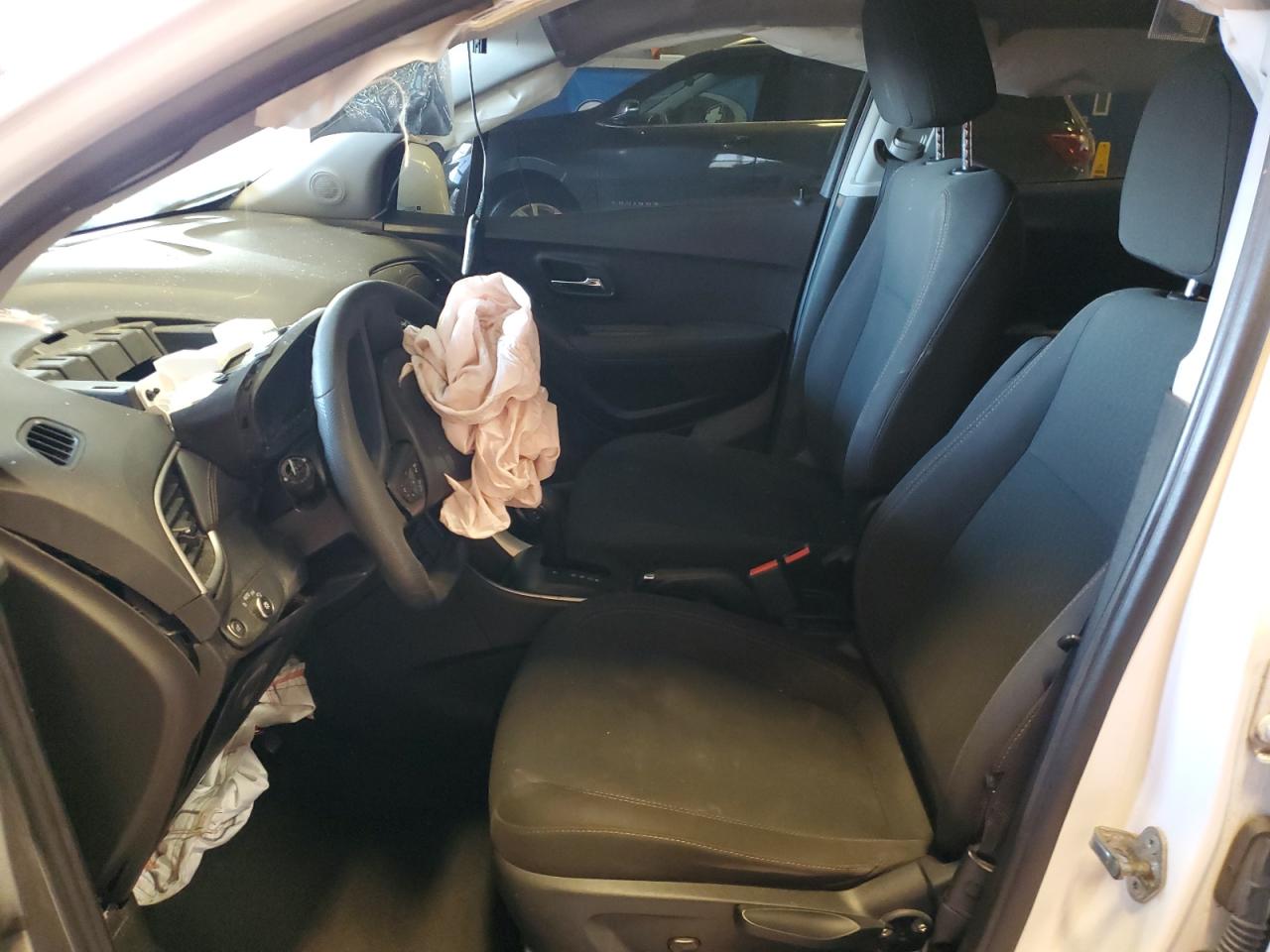 3GNCJKSB7JL329763 2018 Chevrolet Trax Ls