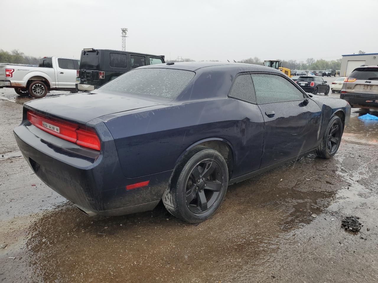 2C3CDYAG2CH226105 2012 Dodge Challenger Sxt