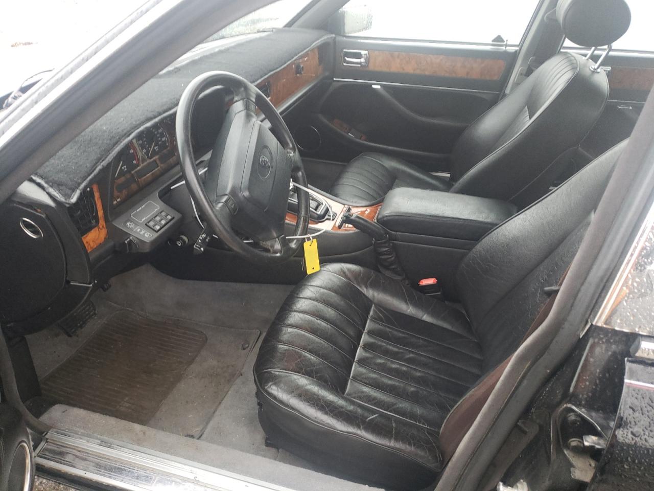 SAJHW1745PC678916 1993 Jaguar Xj6 Sovereign