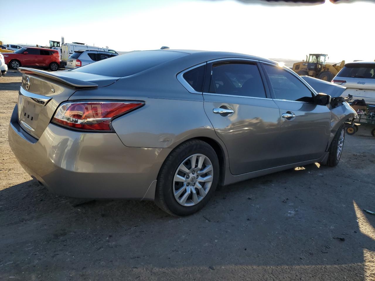 2015 Nissan Altima 2.5 vin: 1N4AL3AP3FC144406