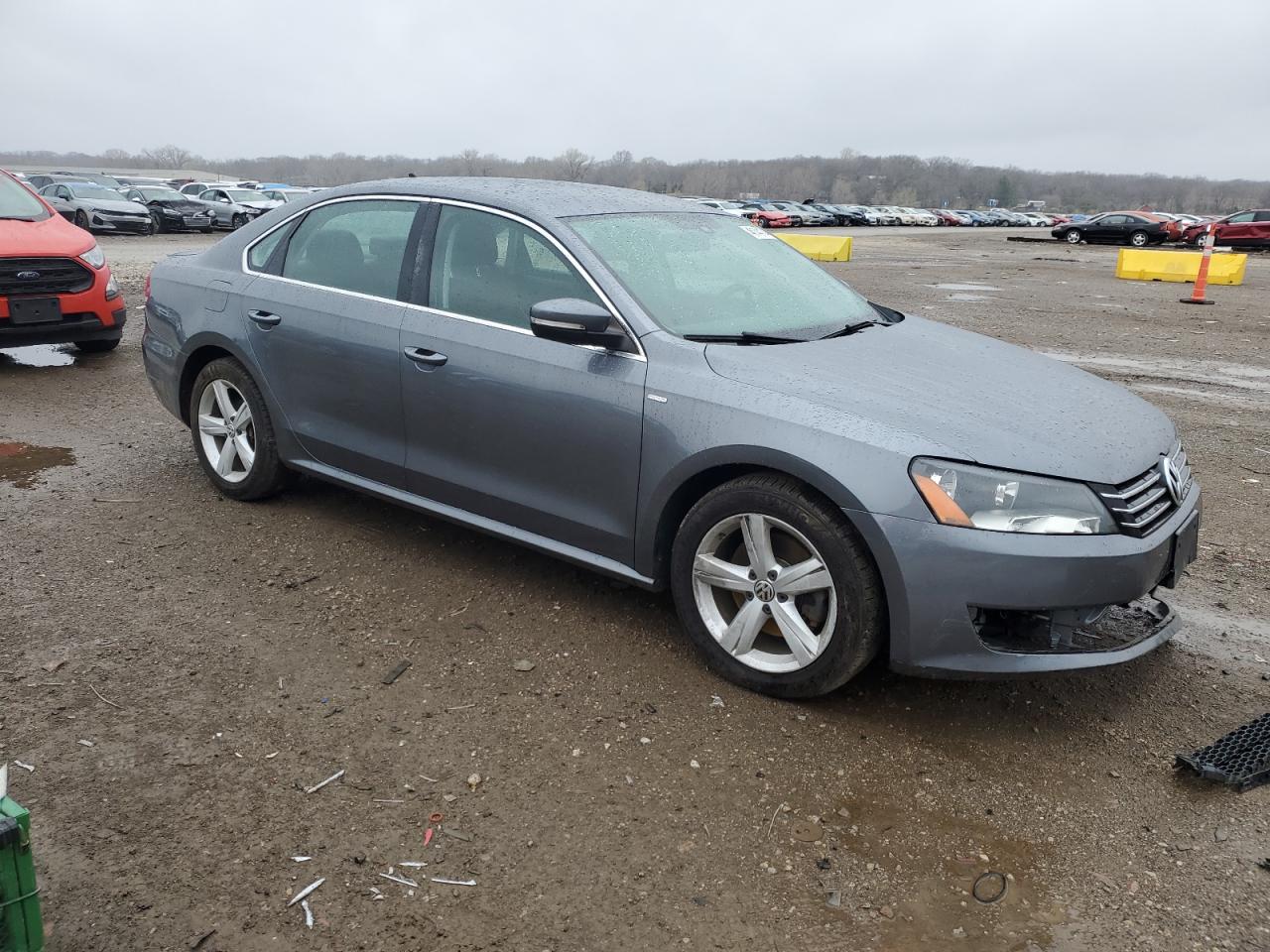 2014 Volkswagen Passat S vin: 1VWAS7A33EC031150