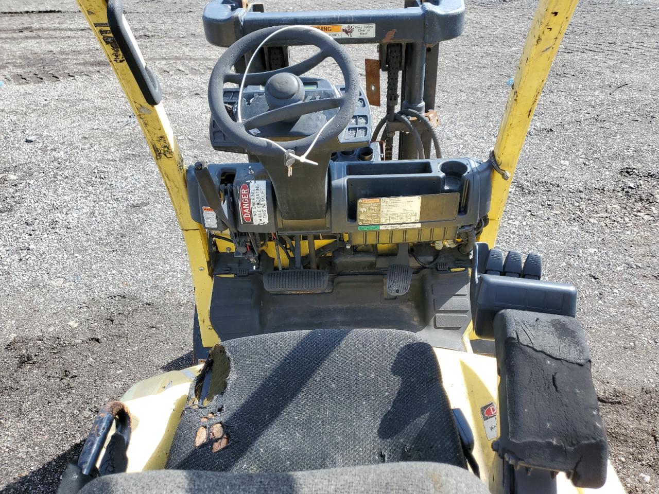 Lot #3242791948 2006 HYST FORKLIFT