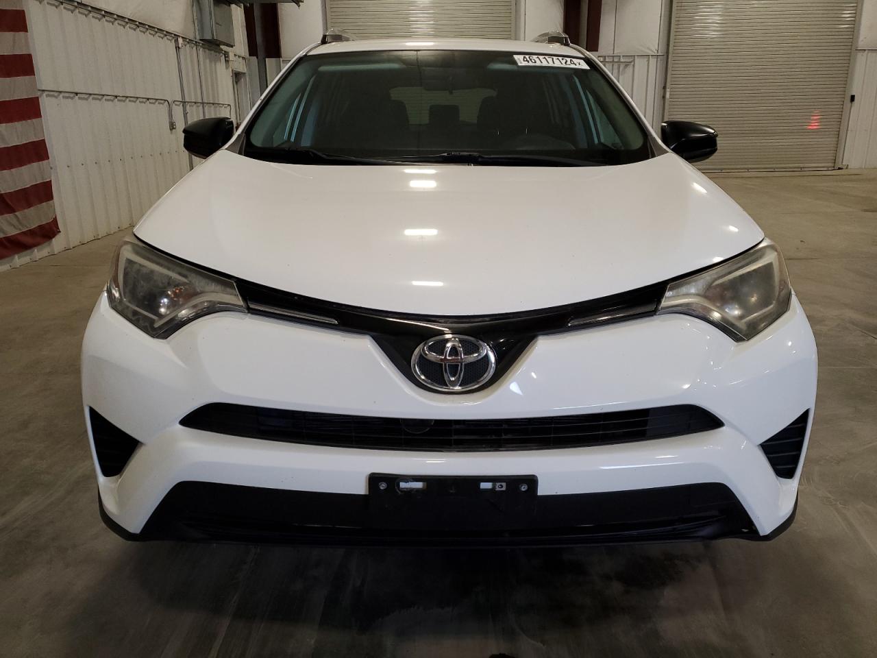 2016 Toyota Rav4 Le vin: 2T3BFREV8GW435547