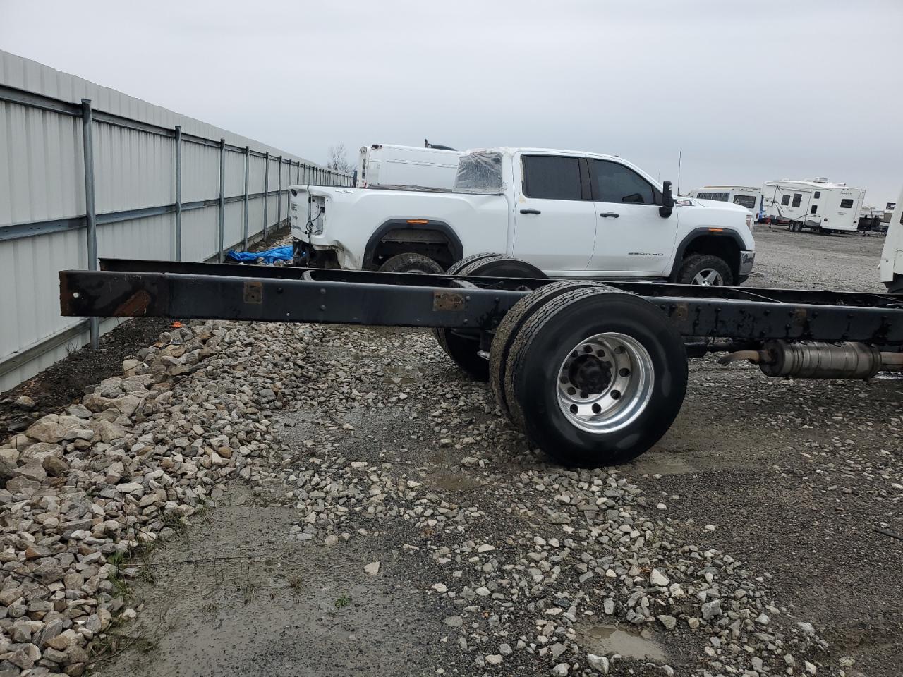 Lot #2602947146 2017 FREIGHTLINER M2 106 MED