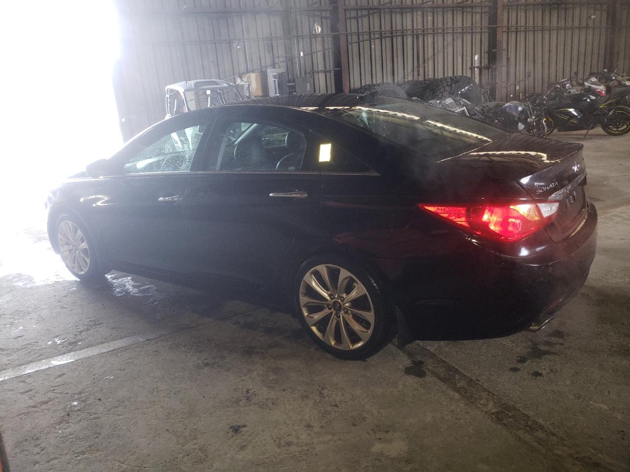 5NPEC4AB5DH522975 2013 Hyundai Sonata Se