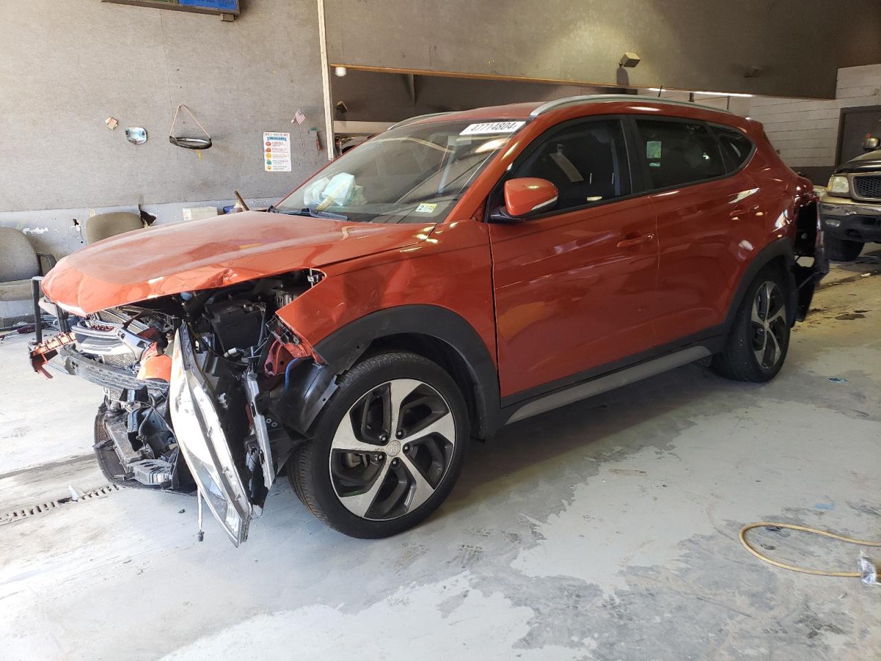 KM8J33A28HU472931 2017 Hyundai Tucson Limited