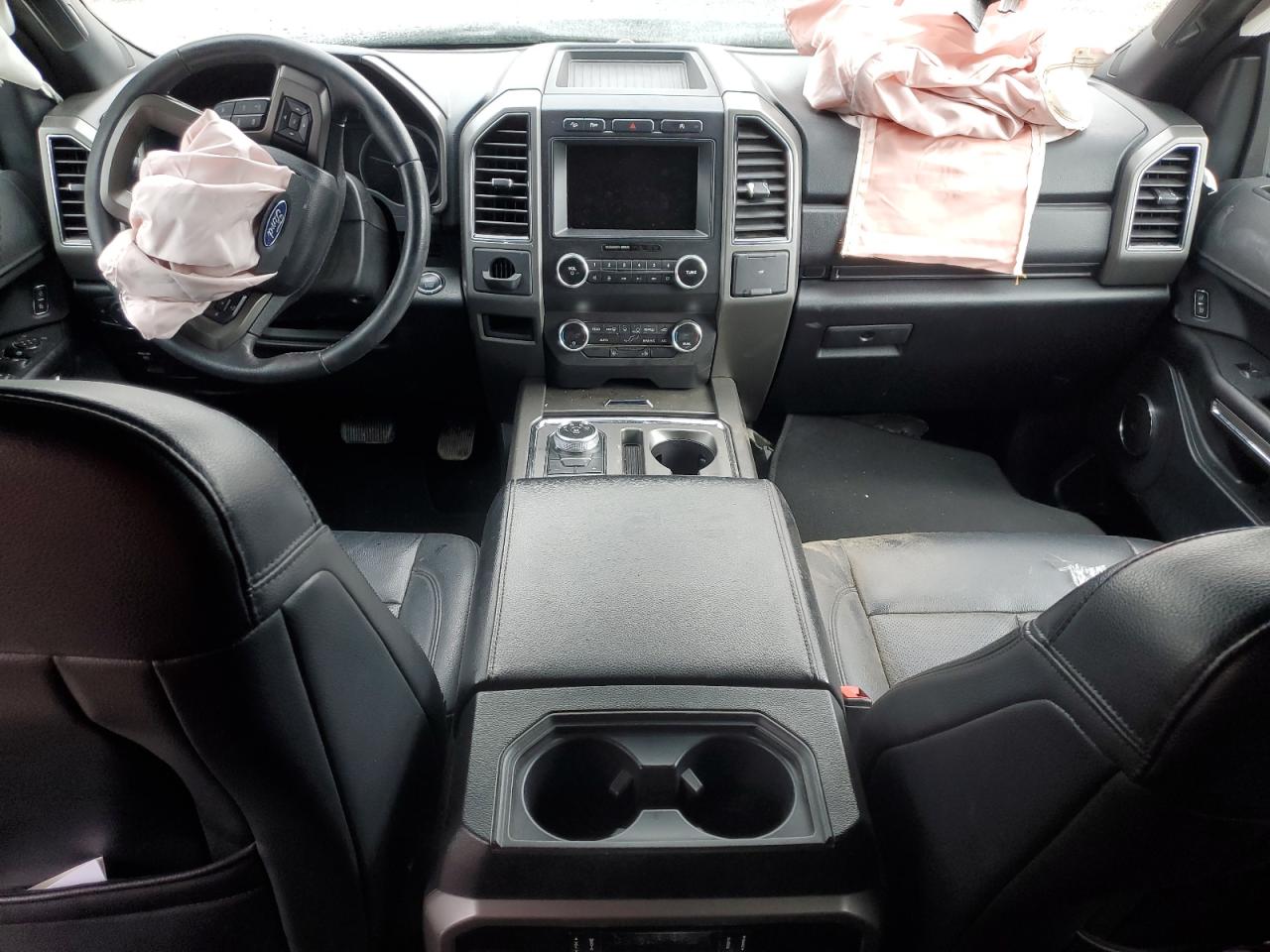 1FMJU1JT8KEA30971 2019 Ford Expedition Xlt