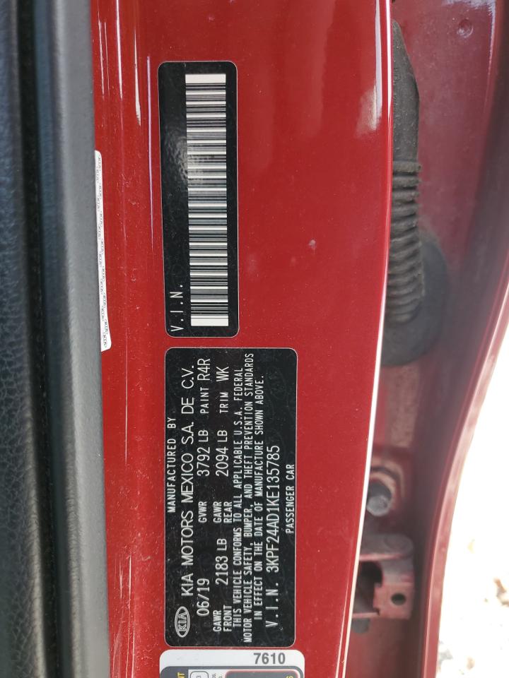 3KPF24AD1KE135785 2019 Kia Forte Fe