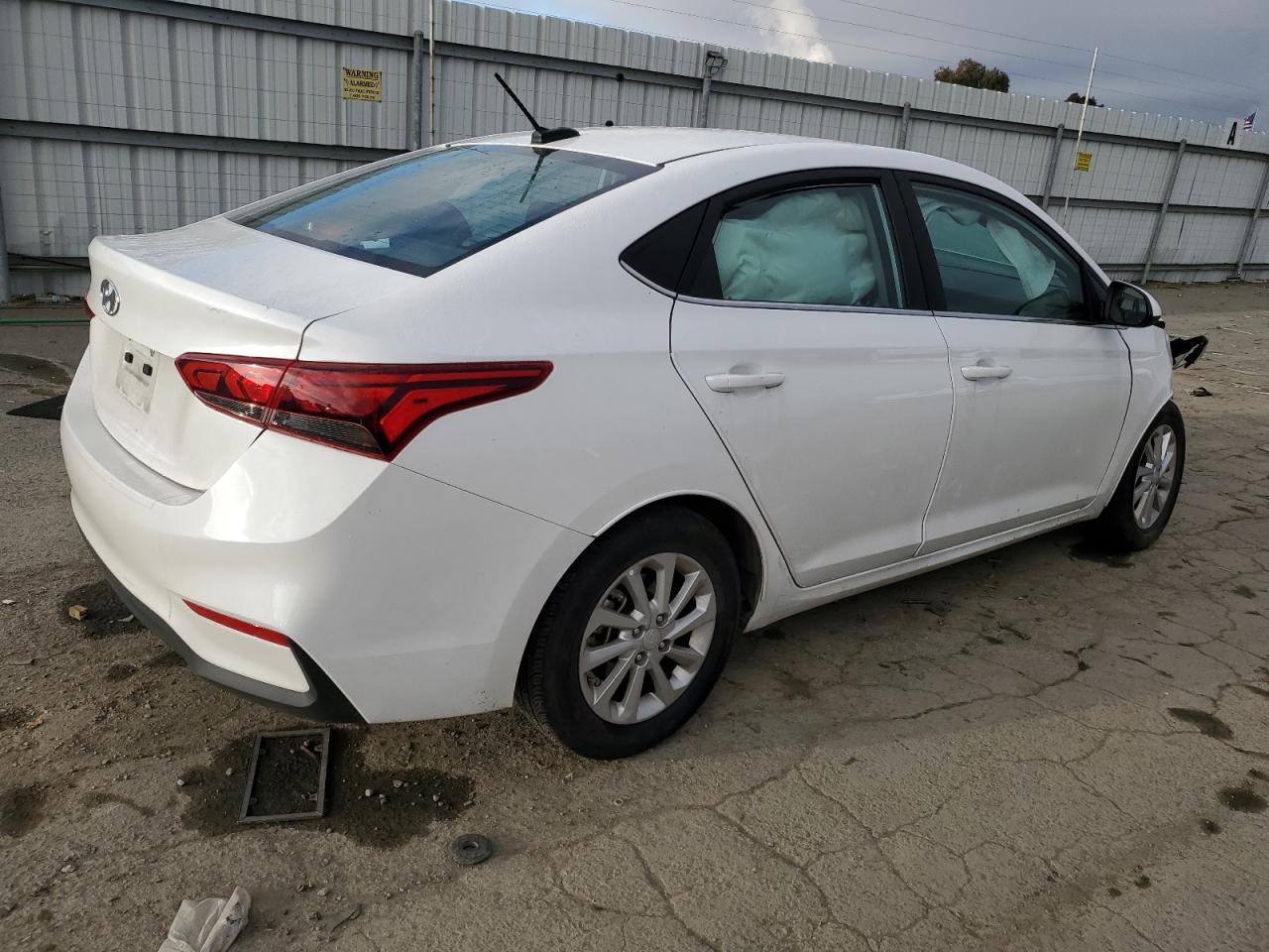 2022 Hyundai Accent Se vin: 3KPC24A69NE188033