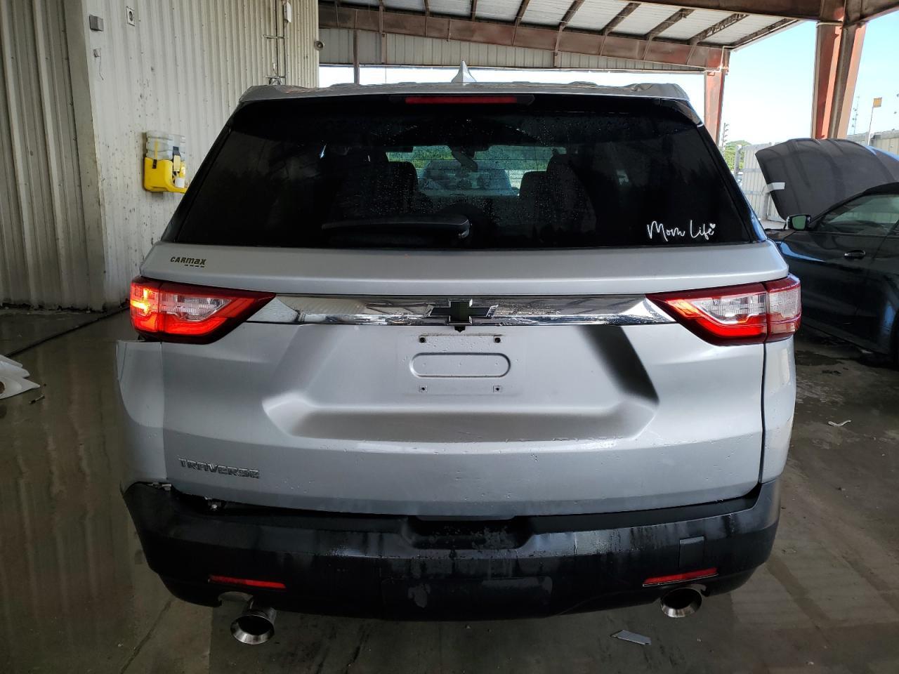 2019 Chevrolet Traverse Ls vin: 1GNERFKW4KJ278873