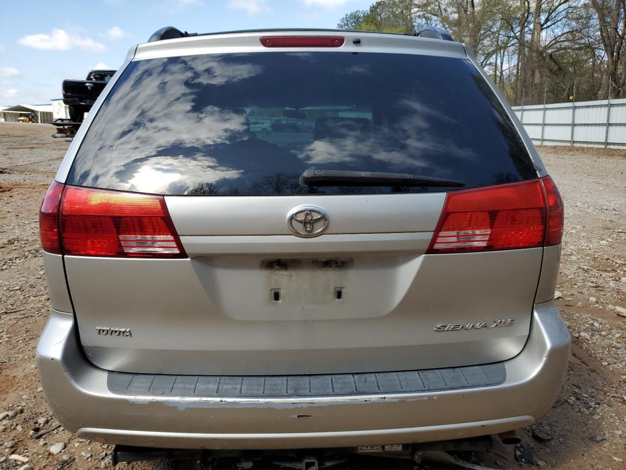 5TDZA22C74S129962 2004 Toyota Sienna Xle