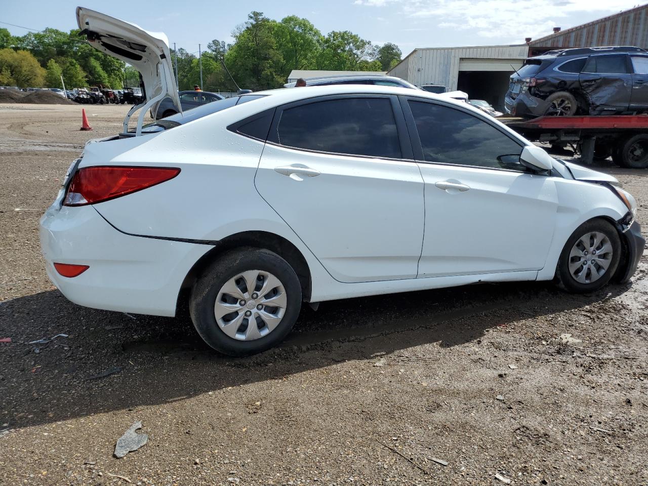 KMHCT4AE3FU903679 2015 Hyundai Accent Gls
