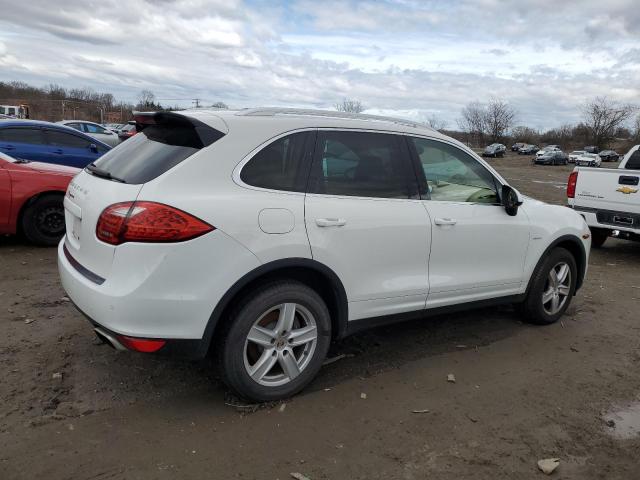 WP1AF2A2XDLA28714 2013 PORSCHE CAYENNE-2