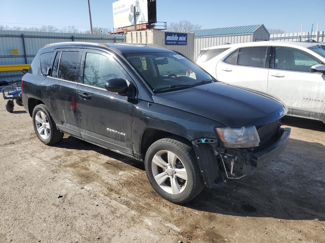 2015 Jeep Compass Latitude vin: 1C4NJDEB6FD105468