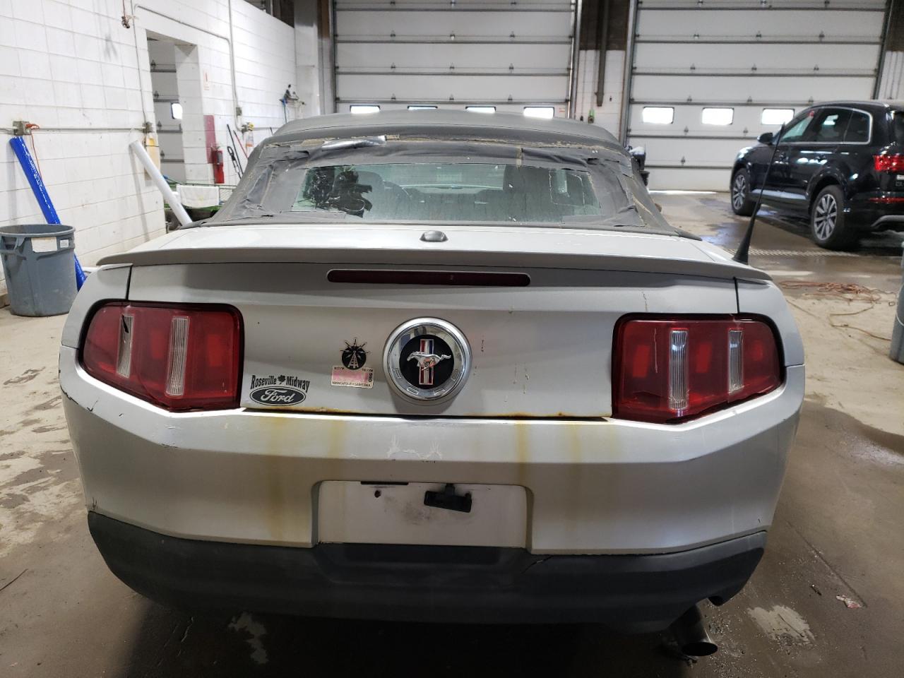 Lot #2406394132 2010 FORD MUSTANG