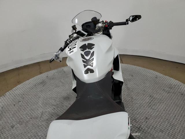2023 DUCATI SUPERSPORT ZDMVABDS7PB004852