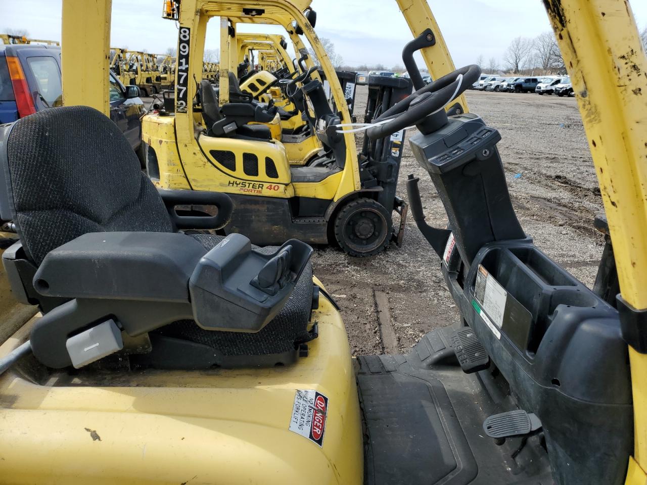 Lot #3240355936 2007 HYST FORKLIFT