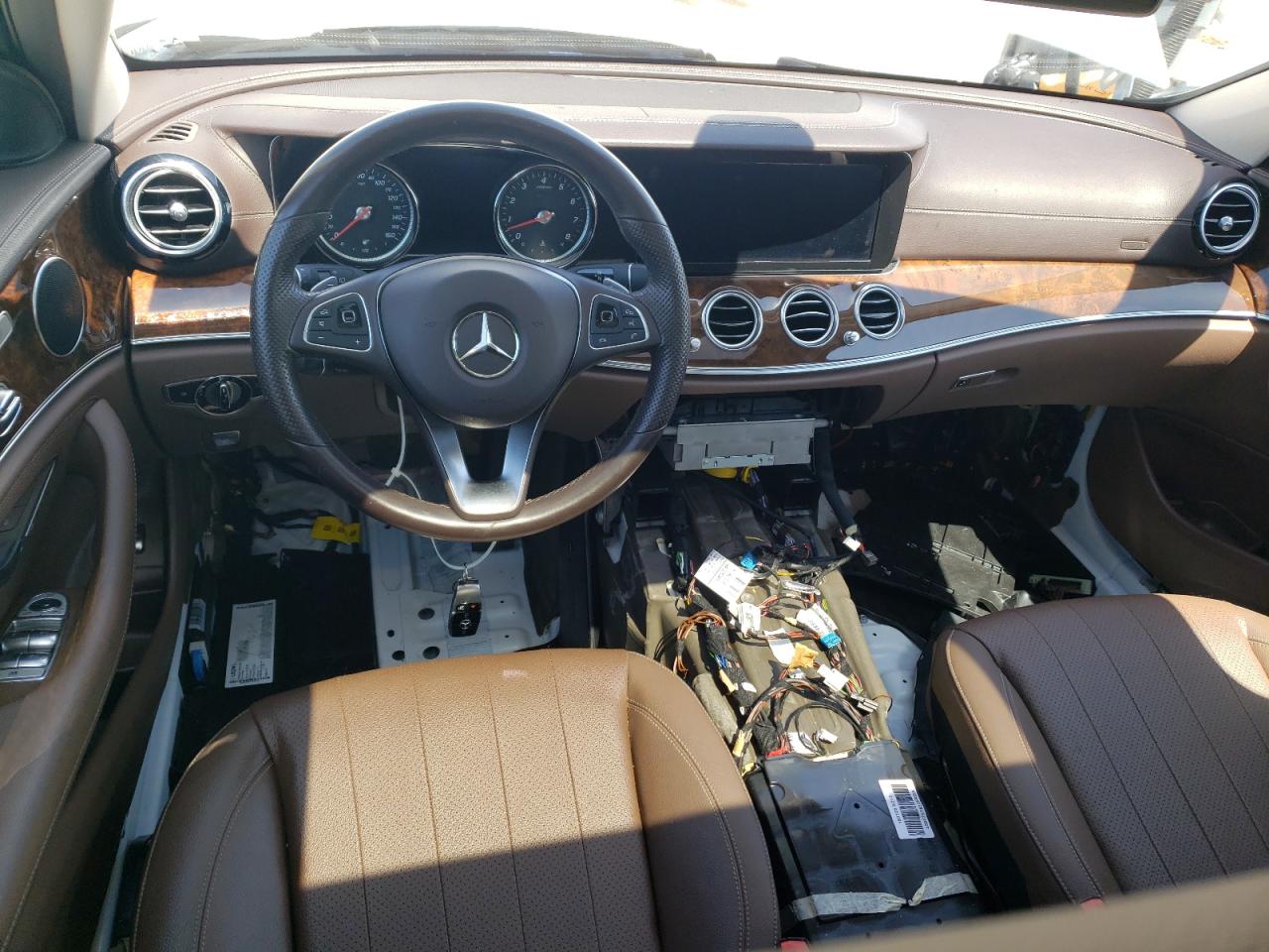 2018 Mercedes-Benz E 400 4Matic vin: WDDZH6GBXJA426046