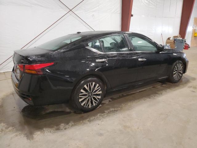 2024 Nissan Altima - Image 3