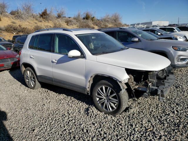 2011 Volkswagen Tiguan S VIN: WVGBV7AX9BW500118 Lot: 46820354