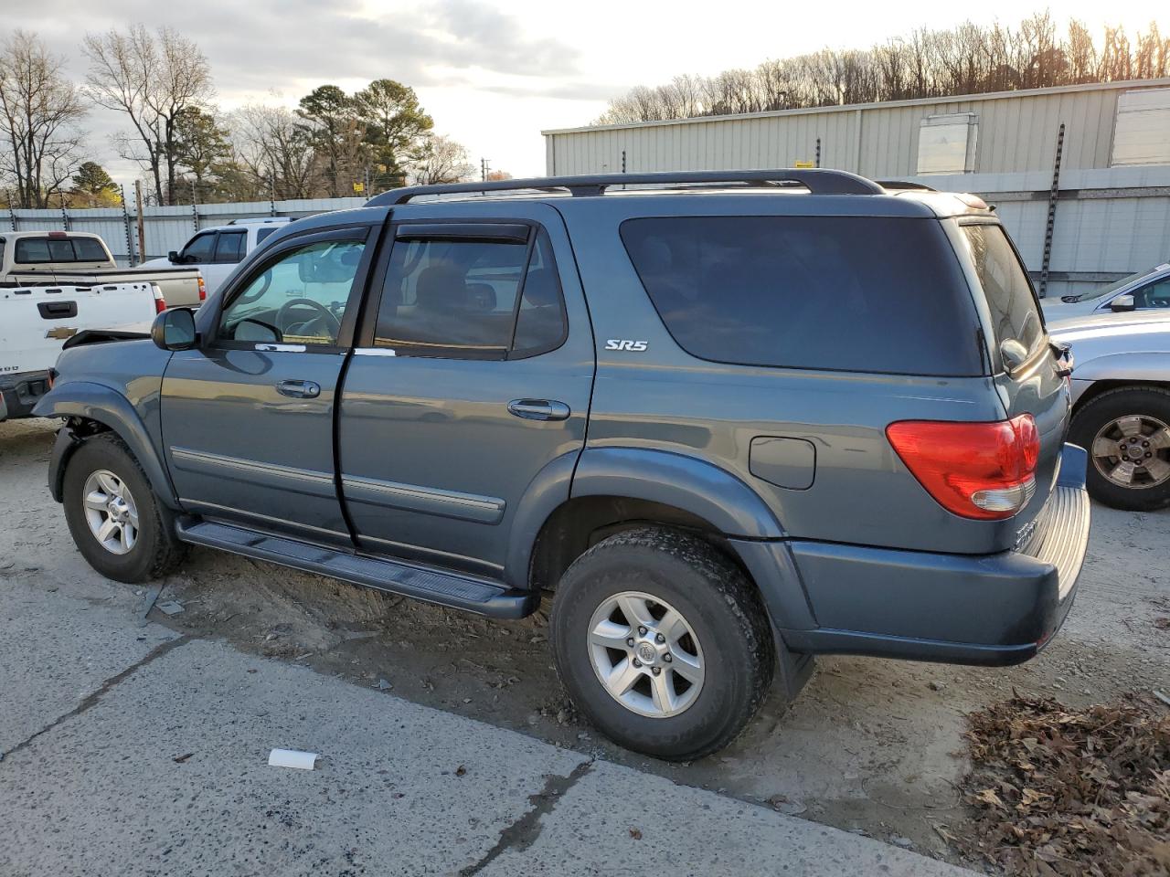 5TDBT44AX6S266979 2006 Toyota Sequoia Sr5