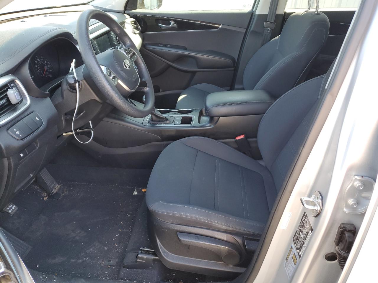 5XYPG4A32KG575742 2019 Kia Sorento L